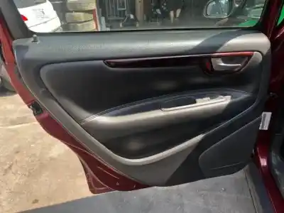 Sloopvoertuig volvo v70 familiar b5244s van het jaar 2000 aangedreven 