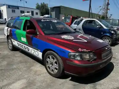 Sloopvoertuig volvo v70 familiar b5244s van het jaar 2000 aangedreven 