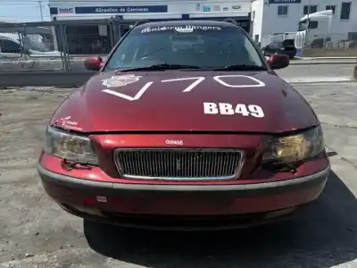 Sloopvoertuig volvo v70 familiar b5244s van het jaar 2000 aangedreven 