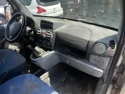 Здавання транспортного засобу fiat i doblò (119) 223a7000 року 2004 потужний 