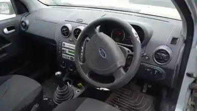 Здавання транспортного засобу ford fusion (cbk) g/fxjb року 2002 потужний 