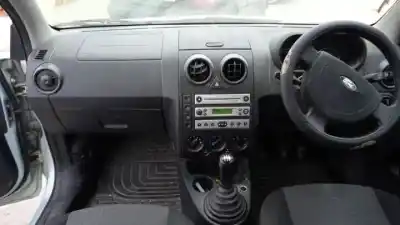 Здавання транспортного засобу ford fusion (cbk) g/fxjb року 2002 потужний 