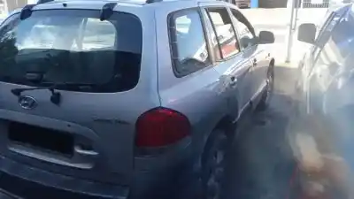 Veicolo di demolizione hyundai santa fe (sm) d4ea-v dell'anno 2004 alimentato 
