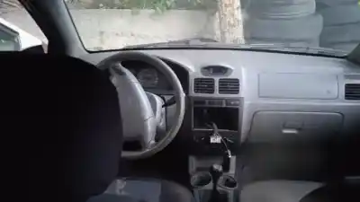 Veículo de Sucata kia rio (dc) a3e do ano 2000 alimentado 