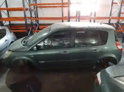 Scrapping Vehicle renault scenic ii f9q812 of the year 2003 powered 