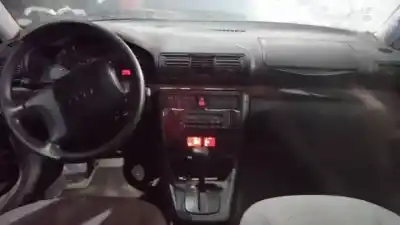 Vehicul casat audi a4 berlina (b5) d-1z al anului 1994 alimentat 