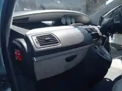 Scrapping Vehicle citroen c8 rhm of the year 2005 powered 