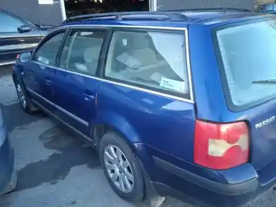 Veículo de Sucata volkswagen passat variant (3b6) awx do ano 2000 alimentado 