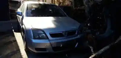 Verschrottungsfahrzeug OPEL VECTRA C BERLINA D-Y20DTH des Jahres 2002 angetrieben 