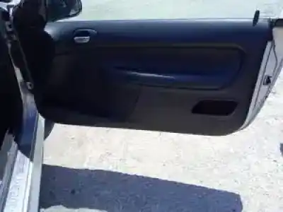 Sloopvoertuig peugeot 206 cc nfu(tu5jp4) van het jaar 2001 aangedreven 