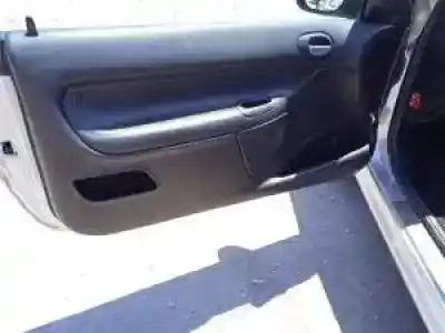 Sloopvoertuig peugeot 206 cc nfu(tu5jp4) van het jaar 2001 aangedreven 