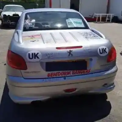 Sloopvoertuig peugeot 206 cc nfu(tu5jp4) van het jaar 2001 aangedreven 