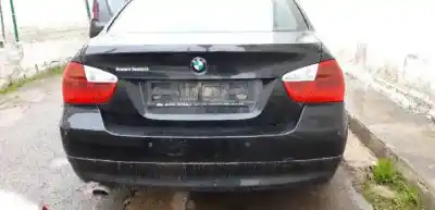 Veículo de Sucata bmw serie 3 berlina (e90) 204d4 do ano 2005 alimentado 
