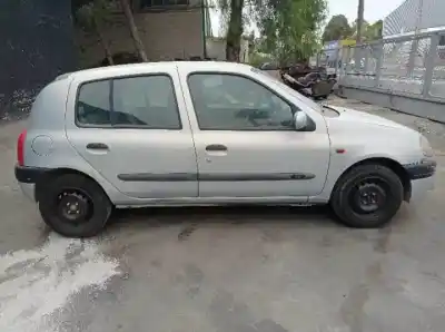 Scrapping Vehicle renault clio ii fase i (b/cbo) e7j780 of the year 1998 powered 