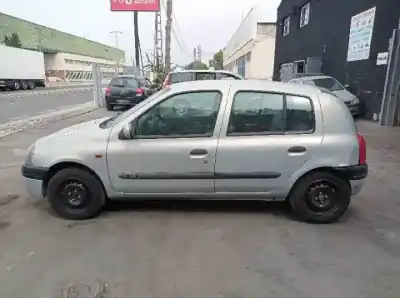 Scrapping Vehicle renault clio ii fase i (b/cbo) e7j780 of the year 1998 powered 