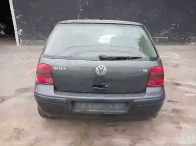 Veículo de Sucata volkswagen golf iv berlina (1j1) aus/azd do ano 2000 alimentado 