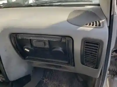 Véhicule à la ferraille seat inca (6k9) aud de l'année 1996 alimenté 