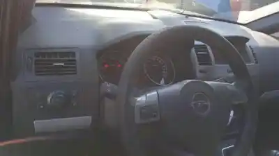 Scrapping Vehicle opel zafira b d-z19dt of the year 2005 powered 