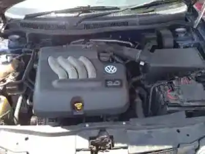 Veículo de Sucata volkswagen golf iv berlina (1j1) aqy do ano 1999 alimentado 