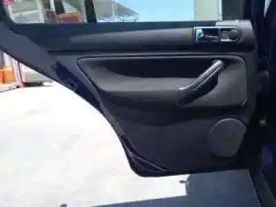 Veículo de Sucata volkswagen golf iv berlina (1j1) aqy do ano 1999 alimentado 