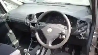 Veículo de Sucata opel zafira a y20dth do ano 2000 alimentado 