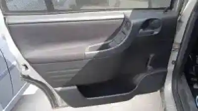 Veículo de Sucata opel zafira a y20dth do ano 2000 alimentado 