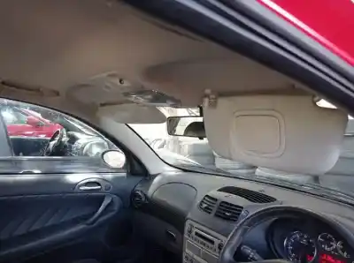 Veicolo di demolizione alfa romeo 147 (190) ar32104 dell'anno 2004 alimentato 