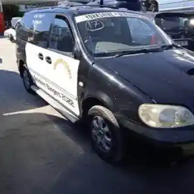 Veículo de Sucata kia carnival ii j3 do ano 2001 alimentado 