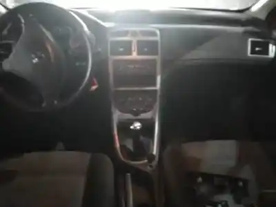 Здавання транспортного засобу peugeot 307 break / sw (s1) nfu року 2002 потужний 