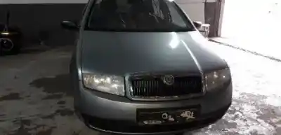 Veículo de Sucata SKODA FABIA (6Y2/6Y3) AUA do ano 2000 alimentado 