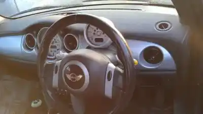 Здавання транспортного засобу mini cabrio (r52) w10b16a року 2004 потужний 