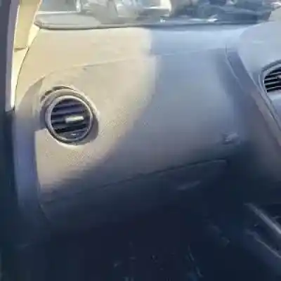 Scrapping Vehicle seat altea (5p1) 2.0 tdi 16v of the year 2004 powered 