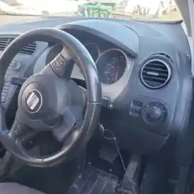 Scrapping Vehicle seat altea (5p1) 2.0 tdi 16v of the year 2004 powered 