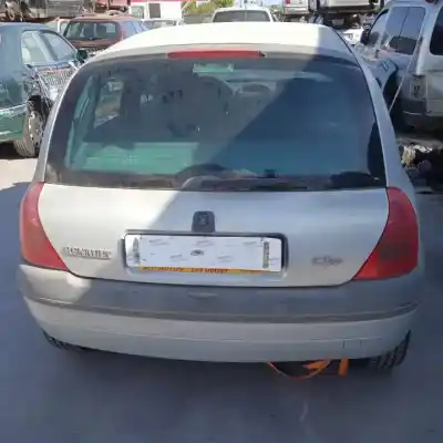 Здавання транспортного засобу renault clio ii fase i (b/cbo) d7f720 року 1998 потужний 