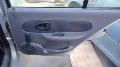 Здавання транспортного засобу renault clio ii fase i (b/cbo) d7f720 року 1998 потужний 
