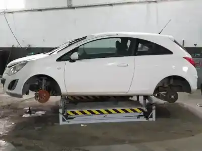 Veículo de Sucata opel corsa d a12xer do ano 2010 alimentado 
