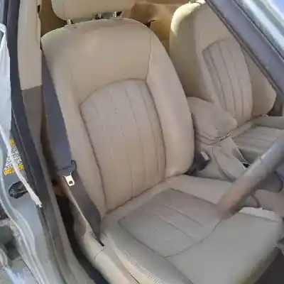 Здавання транспортного засобу jaguar x-type i (x400) 2.5 v6 a las 4 ruedas року 2001 потужний 