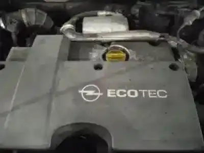 Veículo de Sucata opel zafira a y20dth do ano 2004 alimentado 