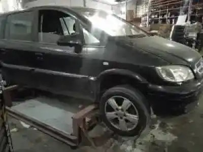 Veículo de Sucata opel zafira a y20dth do ano 2004 alimentado 