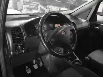 Veículo de Sucata opel zafira a y20dth do ano 2004 alimentado 