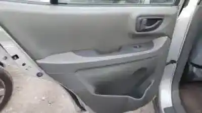 Veicolo di demolizione hyundai santa fe (sm) d4ea-v dell'anno 2001 alimentato 