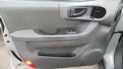 Veicolo di demolizione hyundai santa fe (sm) d4ea-v dell'anno 2001 alimentato 