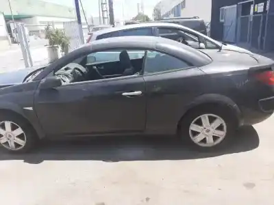 Scrapping Vehicle renault megane ii coupe f9q800 of the year 2006 powered 