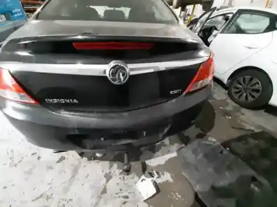 Veículo de Sucata opel insignia berlina a20dth do ano 2008 alimentado 