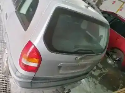 Veículo de Sucata opel zafira a y20dth do ano 2003 alimentado 