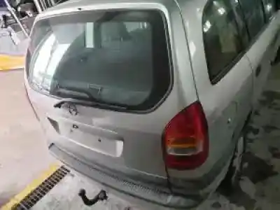 Veículo de Sucata opel zafira a y20dth do ano 2003 alimentado 