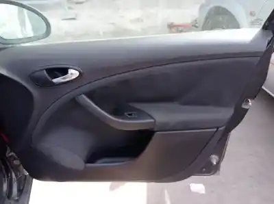 Scrapping Vehicle seat altea (5p1) 2.0 tdi 16v of the year 2004 powered 