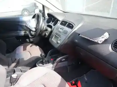 Scrapping Vehicle seat altea (5p1) 2.0 tdi 16v of the year 2004 powered 