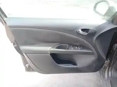 Scrapping Vehicle seat altea (5p1) 2.0 tdi 16v of the year 2004 powered 