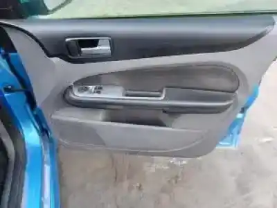 Véhicule à la ferraille ford focus lim. (cb4) aode de l'année 2007 alimenté 